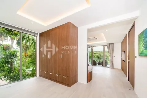 Casa de 3 dormitorios en Kamala, Tailandia № 131603 - foto 8