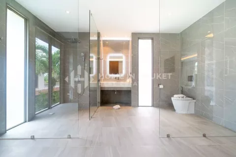 Casa de 3 dormitorios en Kamala, Tailandia № 131603 - foto 9