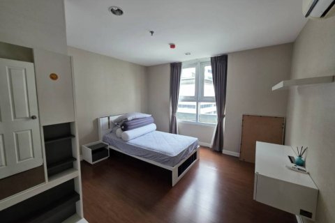 Condominio de 5 dormitorios en Bangkok, Tailandia № 132414 - foto 8