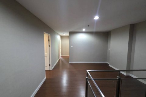 Eigentumswohnung in Bangkok, Thailand, 5 Schlafzimmer  № 132415 - Foto 4