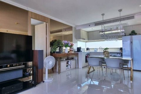 Condominio de 2 dormitorios en Pattaya, Tailandia № 115814 - foto 2
