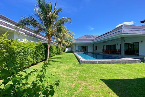 Casa de 3 dormitorios en Hua Hin, Tailandia № 125375 - foto 2