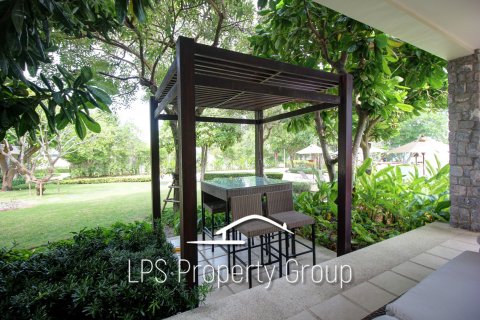 Condo in Hua Hin, Thailand, 4 bedrooms № 125377