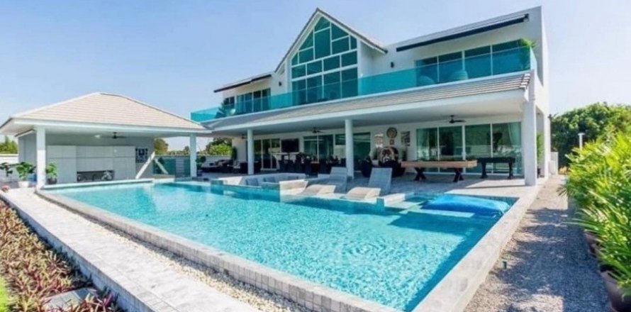 Casa de 4 dormitorios en Hua Hin, Tailandia № 125378