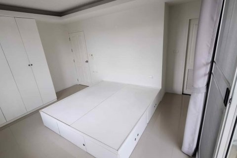 Condominio de 2 dormitorios en Khlong Toei, Bangkok, Tailandia № 79318 - foto 8