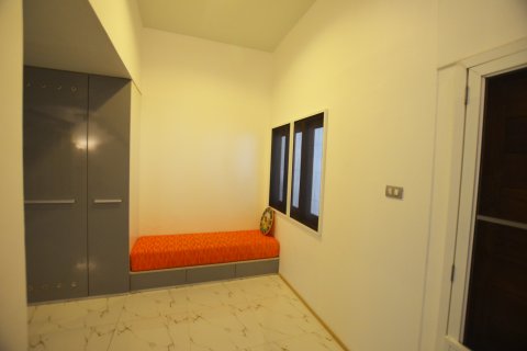 Adosado de 3 dormitorios en Bangkok, Tailandia № 144122 - foto 15