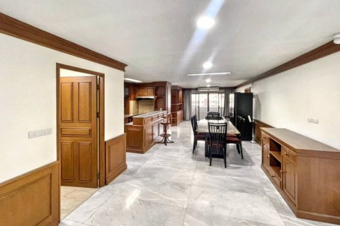 Condo à Bangkok, Thaïlande, 3 chambres  № 120474 - photo 2