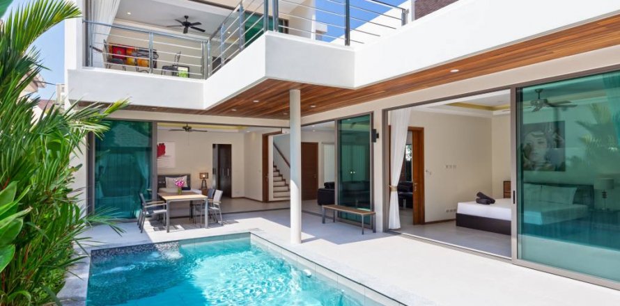Villa in Phuket, Thailand 4 Schlafzimmer № 120478