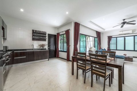 Villa in Phuket, Thailand 2 Schlafzimmer № 120477 - Foto 8