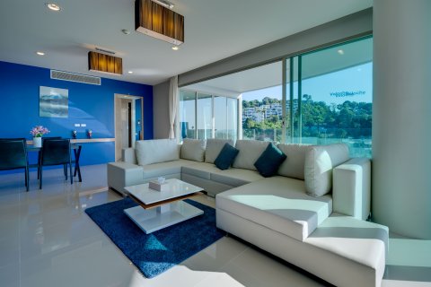 Condominio de 2 dormitorios en Phuket, Tailandia № 141778 - foto 7