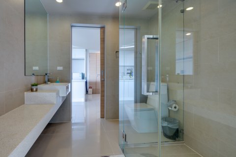 Condominio de 2 dormitorios en Phuket, Tailandia № 141778 - foto 23