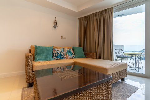 Condo in Phuket, Thailand, 2 bedrooms № 141774 - photo 9