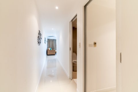 Condo in Phuket, Thailand, 2 bedrooms № 141774 - photo 2
