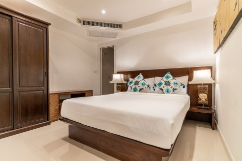 Condo in Phuket, Thailand, 2 bedrooms № 141774 - photo 6