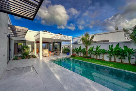 Villa in Rawai, Thailand 4 Schlafzimmer № 71757 - Foto 8