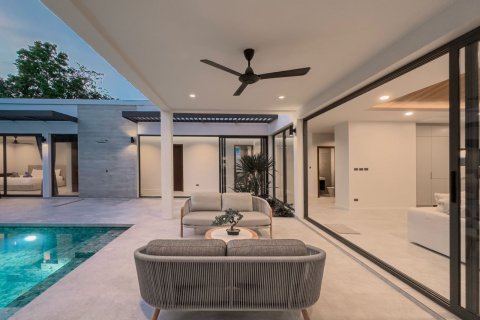 Villa in Rawai, Thailand 4 Schlafzimmer № 71757 - Foto 25