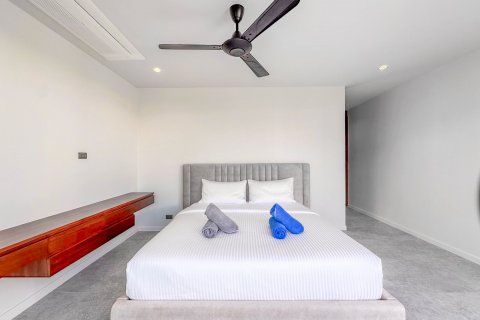 Villa in Rawai, Thailand 4 Schlafzimmer № 71757 - Foto 14