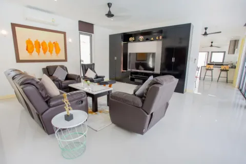 Villa in Phuket, Thailand 4 Schlafzimmer № 28210 - Foto 3