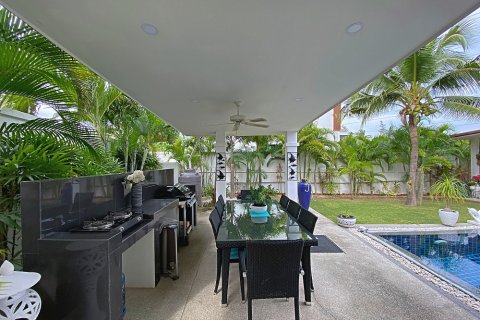 Casa de 3 dormitorios en Hua Hin, Tailandia № 125387 - foto 15