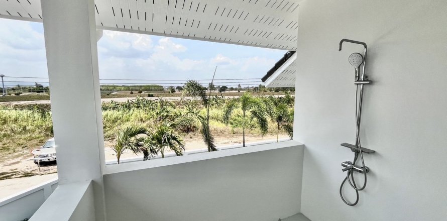 Casa de 5 dormitorios en Hua Hin, Tailandia № 125391