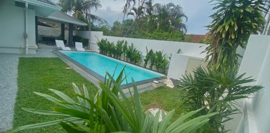 Casa de 4 dormitorios en Pattaya, Tailandia № 101789