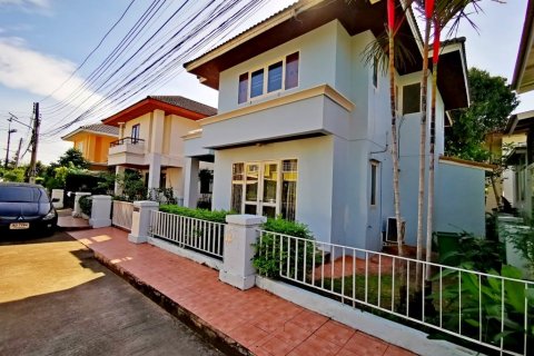 Casa de 3 dormitorios en Pattaya, Tailandia № 101788 - foto 3
