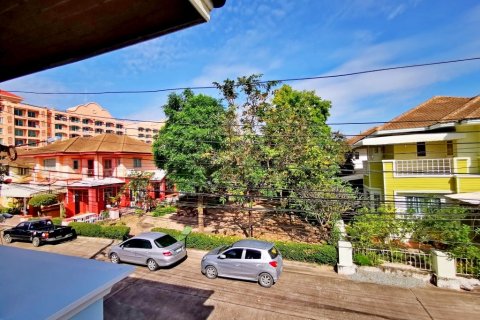 Casa de 3 dormitorios en Pattaya, Tailandia № 101788 - foto 29