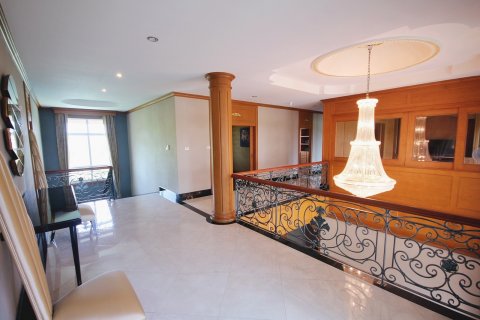 Casa de 7 dormitorios en Hua Hin, Tailandia № 125295 - foto 12