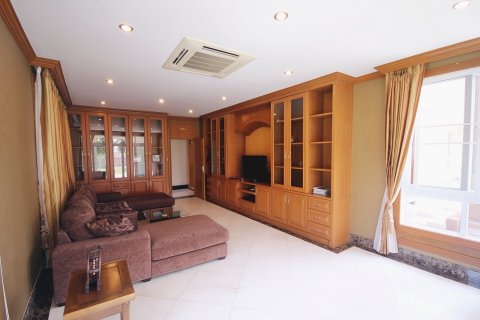 Casa de 7 dormitorios en Hua Hin, Tailandia № 125295 - foto 10