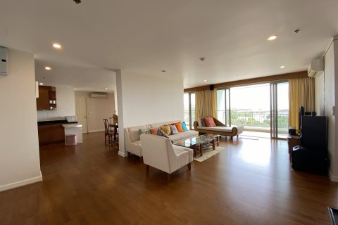 Condominio de 4 dormitorios en Hua Hin, Tailandia № 125292 - foto 9