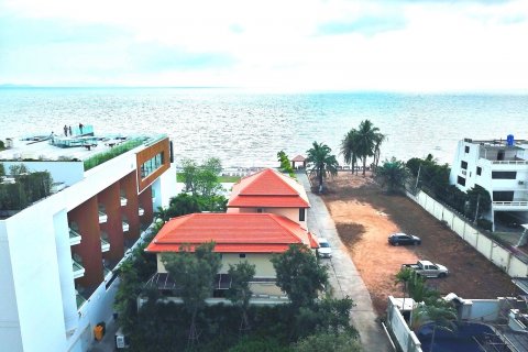Chalet de 5 dormitorios en Pattaya, Tailandia № 101282 - foto 5