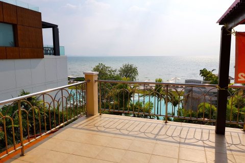 Chalet de 5 dormitorios en Pattaya, Tailandia № 101282 - foto 7