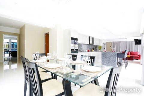 Condominio de 2 dormitorios en Pattaya, Tailandia № 132359 - foto 7