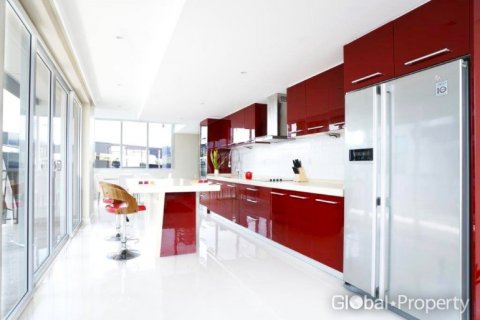 Condominio de 2 dormitorios en Pattaya, Tailandia № 132359 - foto 8