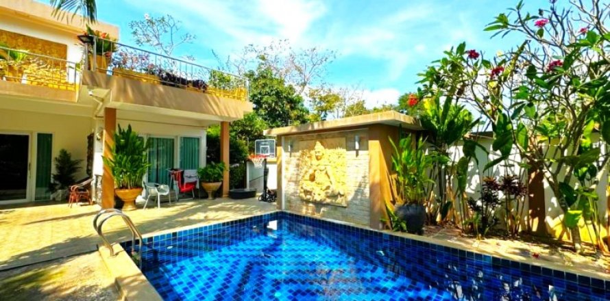 Casa de 4 dormitorios en Pattaya, Tailandia № 132356