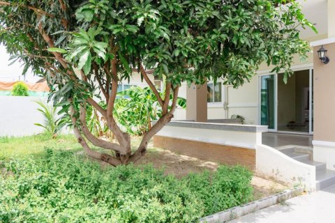 Chalet de 5 dormitorios en Hua Hin, Tailandia № 132451 - foto 10