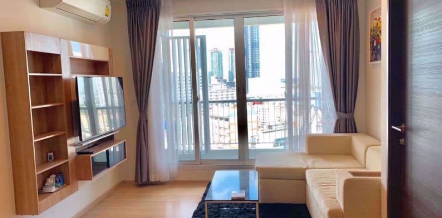 Condo à Bangkok, Thaïlande, 2 chambres à Rhythm Sathorn - Narathiwas № 78203