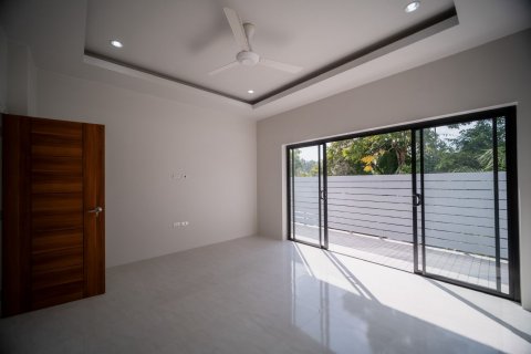 Casa de 3 dormitorios en Ko Samui, Tailandia № 126761 - foto 7