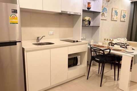 Sobre plano Rhythm Sukhumvit 42 en Bangkok, Tailandia № 36095 - foto 4