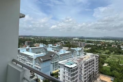 Condominio de 3 dormitorios en Jomtien Beach, Pattaya, Tailandia № 132293 - foto 28