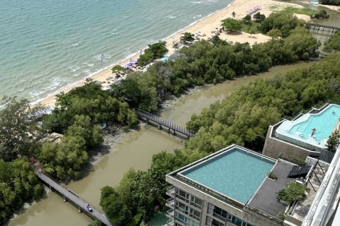 Condominio de 3 dormitorios en Jomtien Beach, Pattaya, Tailandia № 132293 - foto 2