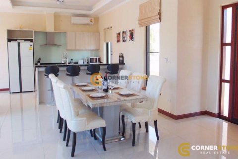 Estudio en Pattaya, Tailandia № 132191 - foto 9