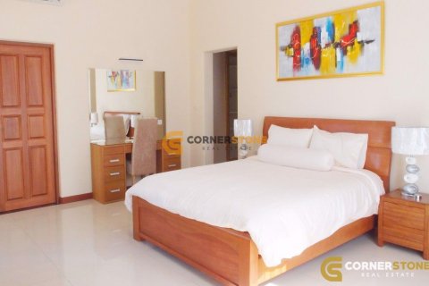 Estudio en Pattaya, Tailandia № 132191 - foto 12