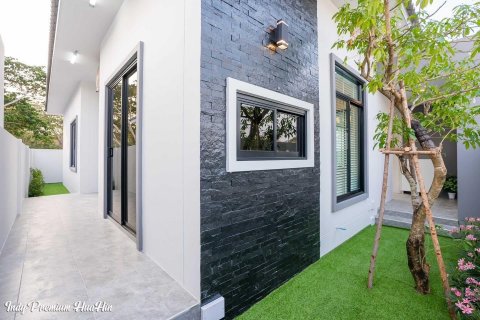 Villa in Hua Hin, Thailand 3 bedrooms № 79271 - photo 15
