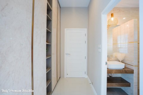 Villa in Hua Hin, Thailand 3 bedrooms № 79271 - photo 28