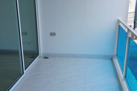 Condo in Hua Hin, Thailand, 2 bedrooms  № 79268 - photo 13