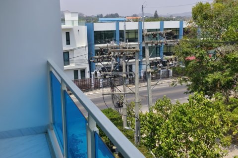 Condo in Hua Hin, Thailand, 2 bedrooms  № 79268 - photo 12
