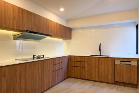 Chalet de 3 dormitorios en Phuket, Tailandia № 124517 - foto 8
