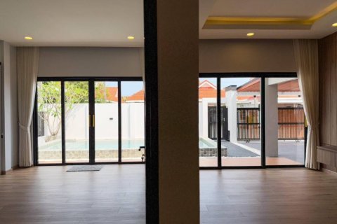 Chalet de 3 dormitorios en Phuket, Tailandia № 124517 - foto 4