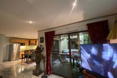 Adosado de 3 dormitorios en Pattaya, Tailandia № 124520 - foto 5